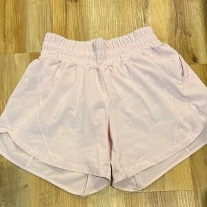 Lululemon Track That Mid Rise Short 5”